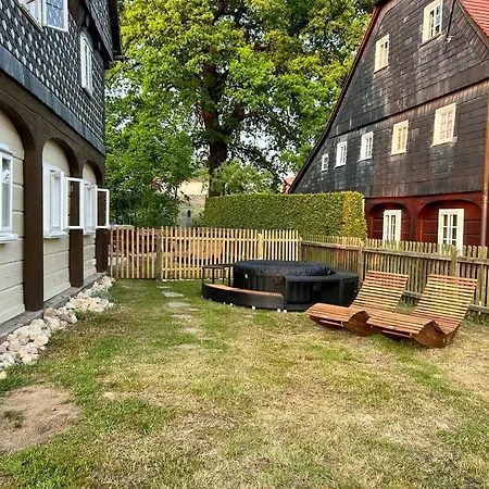 Frushi Mit Sauna & Saisonalem Whirlpool Im Zittauer Gebirge Appartement