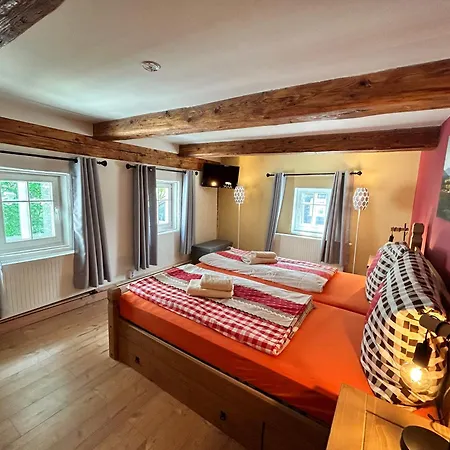 Frushi Mit Sauna & Saisonalem Whirlpool Im Zittauer Gebirge Großschönau