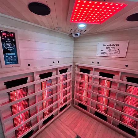 Frushi Mit Whirlpool, Infrarotsauna *