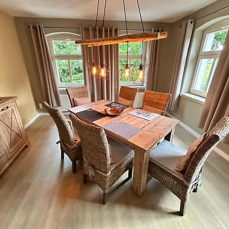 Frushi Mit Sauna & Saisonalem Whirlpool Im Zittauer Gebirge Appartement *