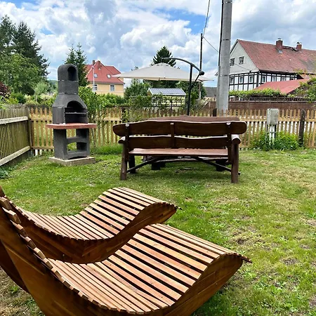 Frushi Mit Whirlpool, Infrarotsauna Apartment Grossschoenau