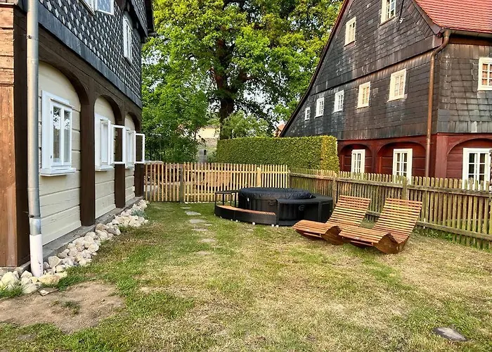 Frushi Mit Sauna & Saisonalem Whirlpool Im Zittauer Gebirge شقة