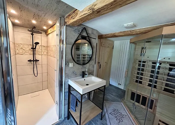 Frushi Mit Sauna & Saisonalem Whirlpool Im Zittauer Gebirge شقة