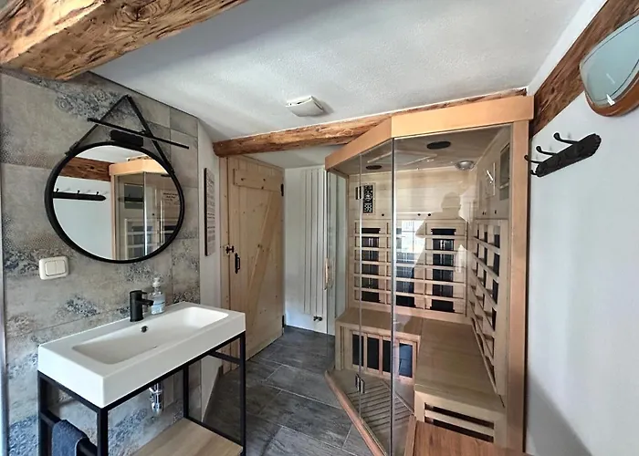 Frushi Mit Sauna & Saisonalem Whirlpool Im Zittauer Gebirge *